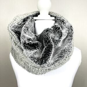 Free Country Chunky Knit Faux Fur Cowl Scarf Neck Warmer Gray Quiet Luxury